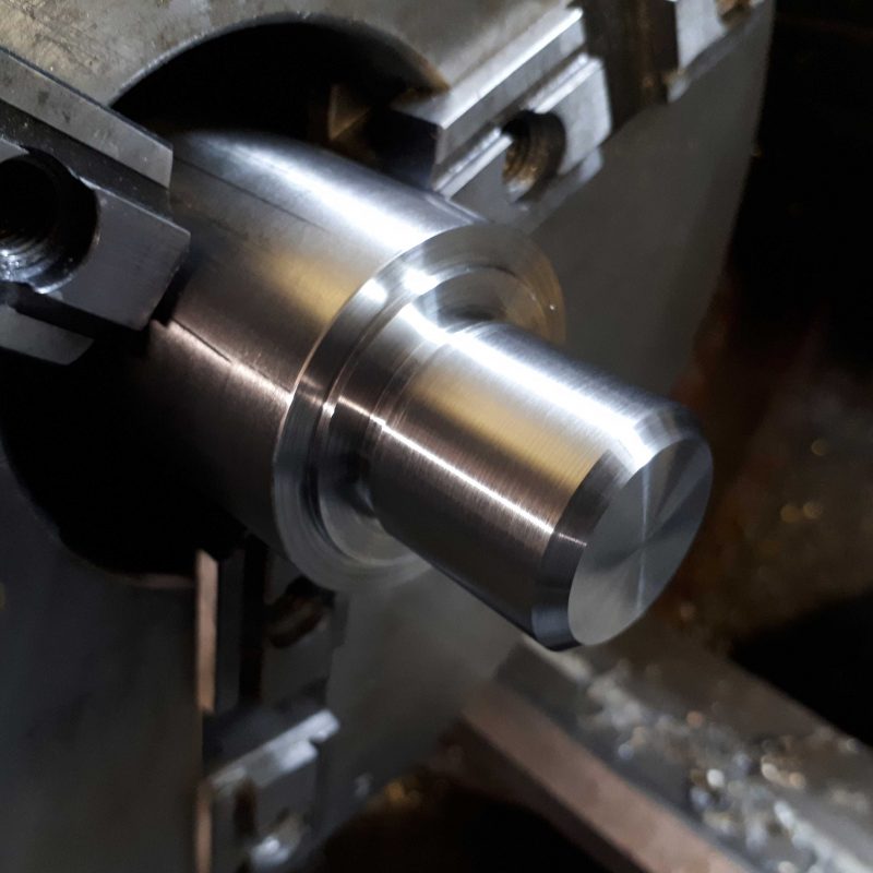 STAINLESS-STEEL-MACHINE-FOOD-INDUSTRY-DORSET-SOUTHWEST-manual-machined--guide-bar-ready-for-thred-cutting